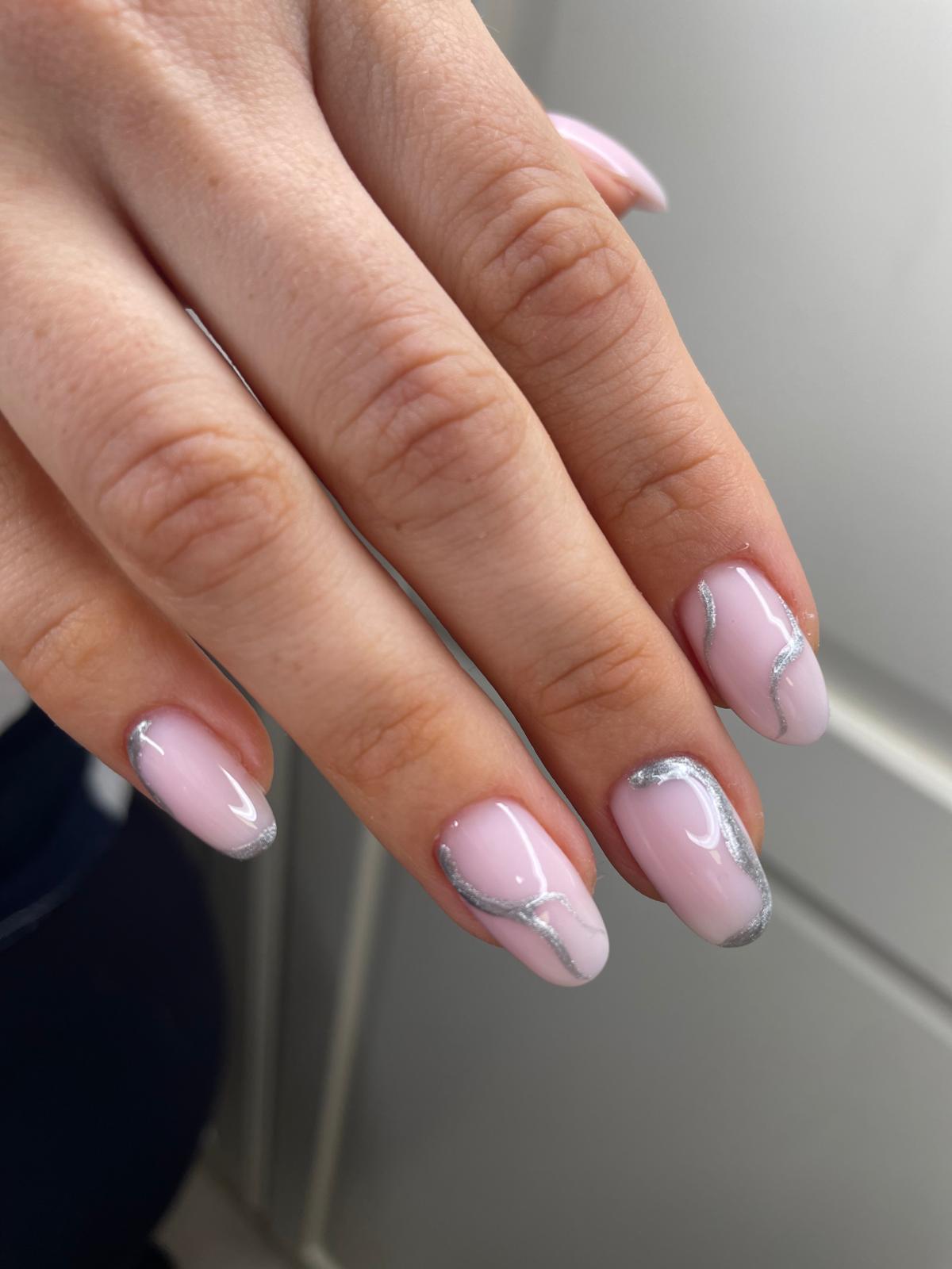 Stylizacja paznokci i zdobienie — Pokusa Beauty Studio Kraków